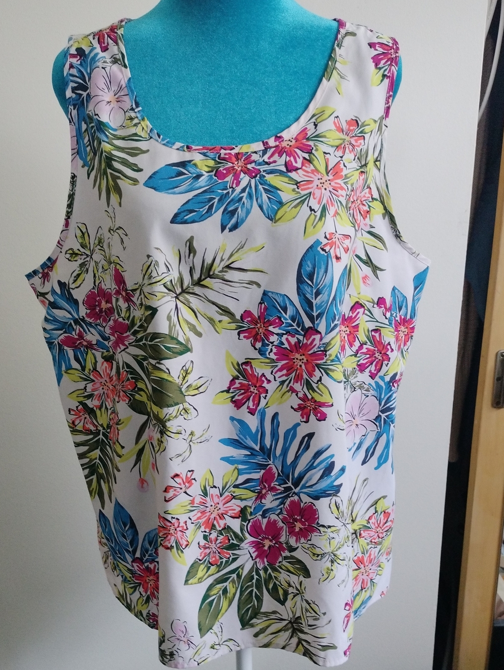 Time and Tru White Floral Scoop Neck Tank with Pink and Blue Accents